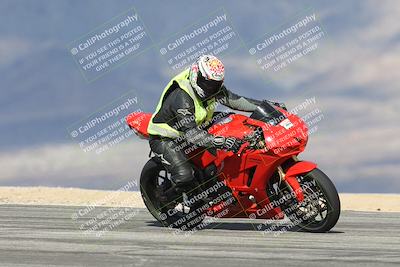 media/Nov-16-2025-Race Pace (Sun) [[8c5fa54630]]/Verified Riders/5-Turn 9 (1135am)/